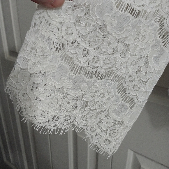 Rose & Olive White Lace Blouse  S - Picture 6 of 11